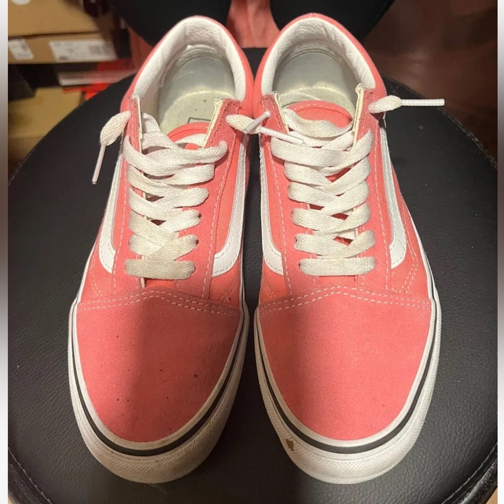 Vans - Picture 2 of 4